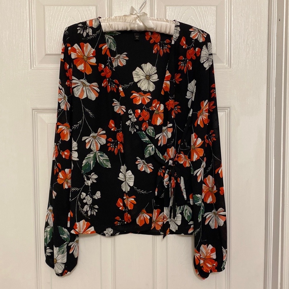 Express Blouse - Picture 3 of 12